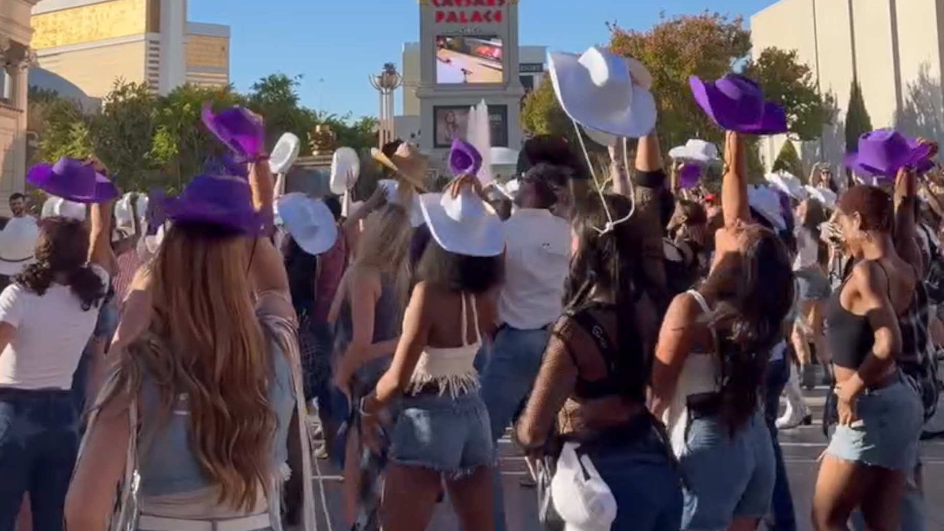 Beyonce Flash Mob in Las Vegas