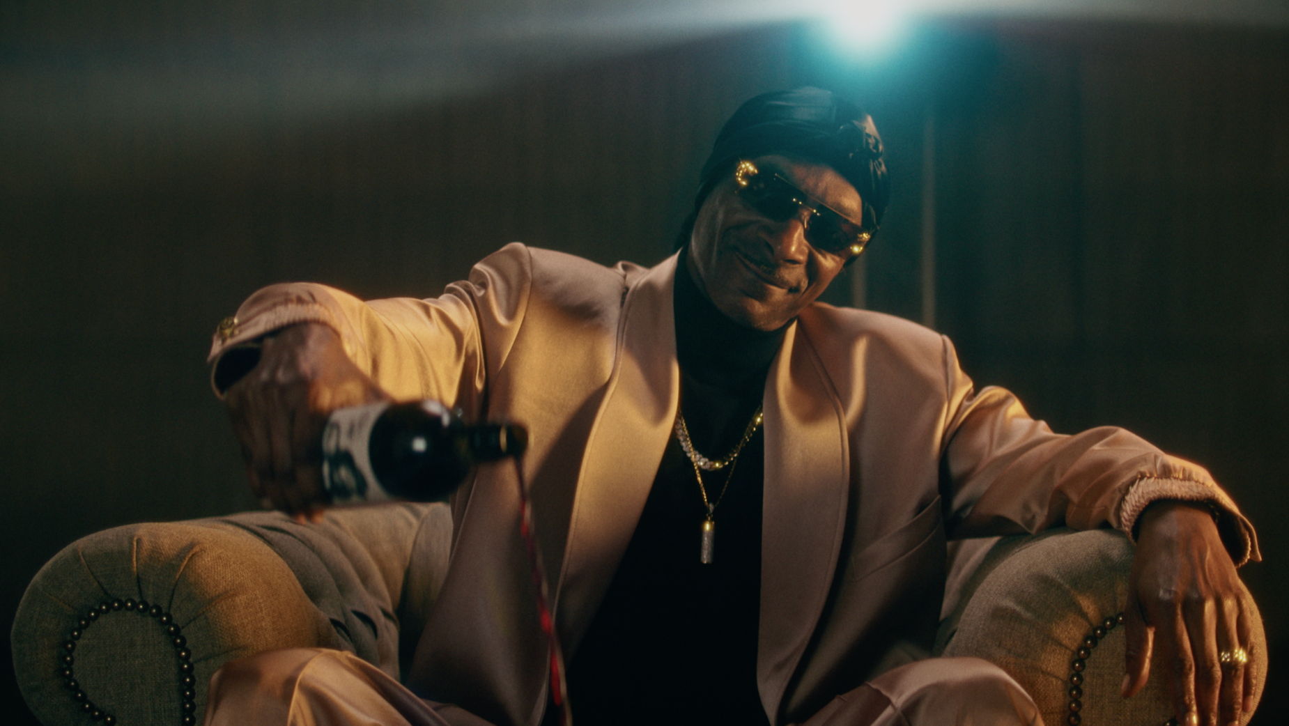 Snoop Dogg Honours Tupac with Limited-Edition Wine