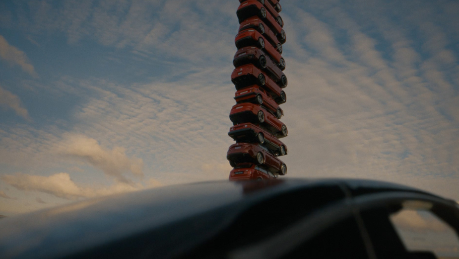 Västtrafik's Spectacular Car Towers Bring Climate Statistics to Life ...