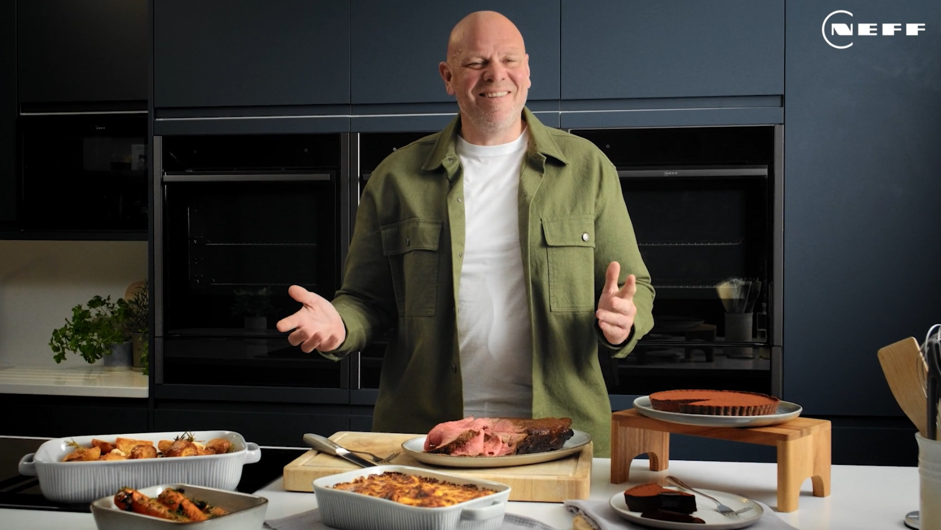 Tom Kerridge Prepares His Ultimate Sunday Roast with NEFF | LBBOnline