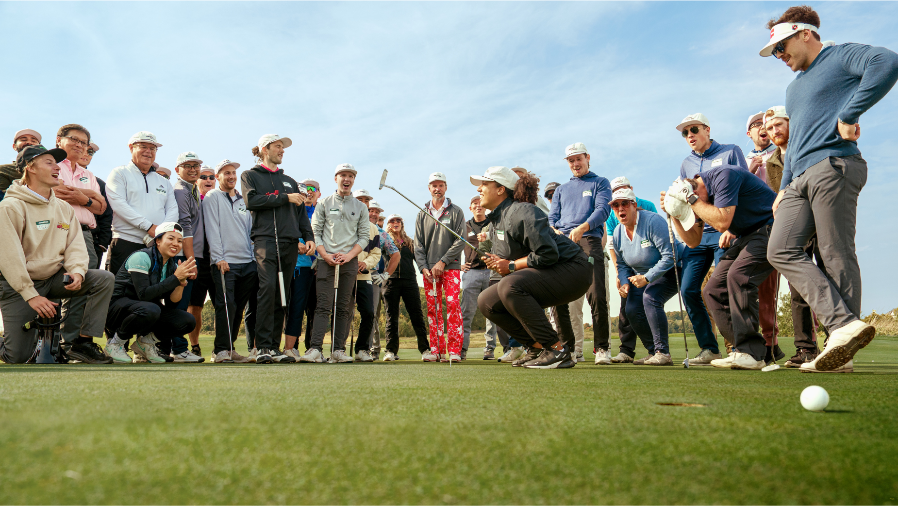 Golf Town Tees Up the Largest Foursome in Golf History with the 400some |  LBBOnline