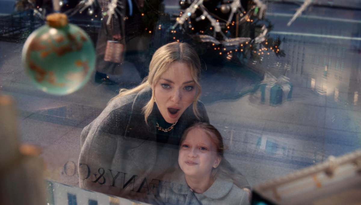 Tiffany & Co. and Amanda Seyfried Celebrate Memories Behind Holiday Gifting