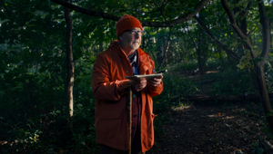 Atomic London Alumni Reunite to Celebrate Quirks That Define Us for Remember A Charity