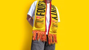 Four'N Twenty Launches 'Pie Scarf', a Hands-Free Way to Carry Pies