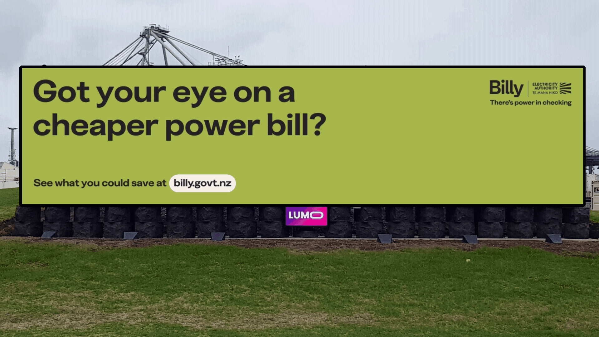 Korting Billy Fridge, Aircon Become Handmade Bills in Daylight's Launch Campaign For ...