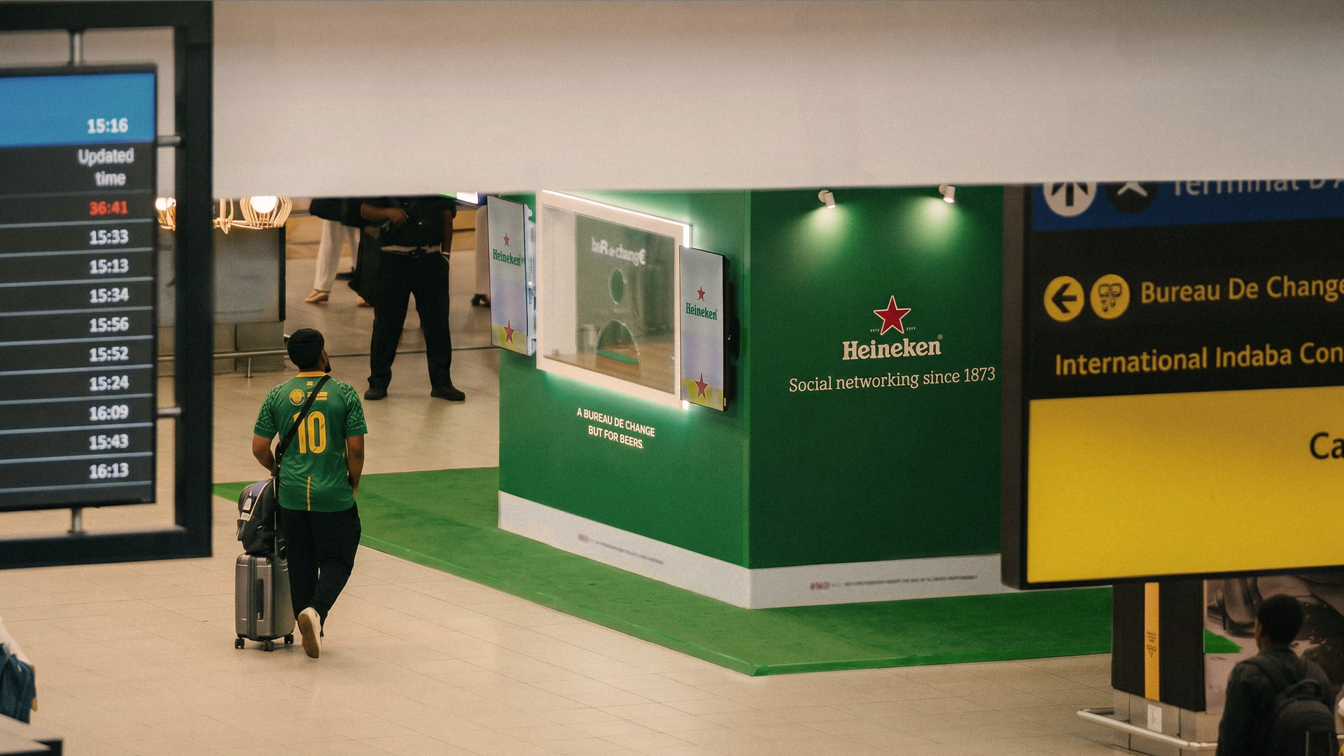 Publicidad exterior Bar de Change de Heineken