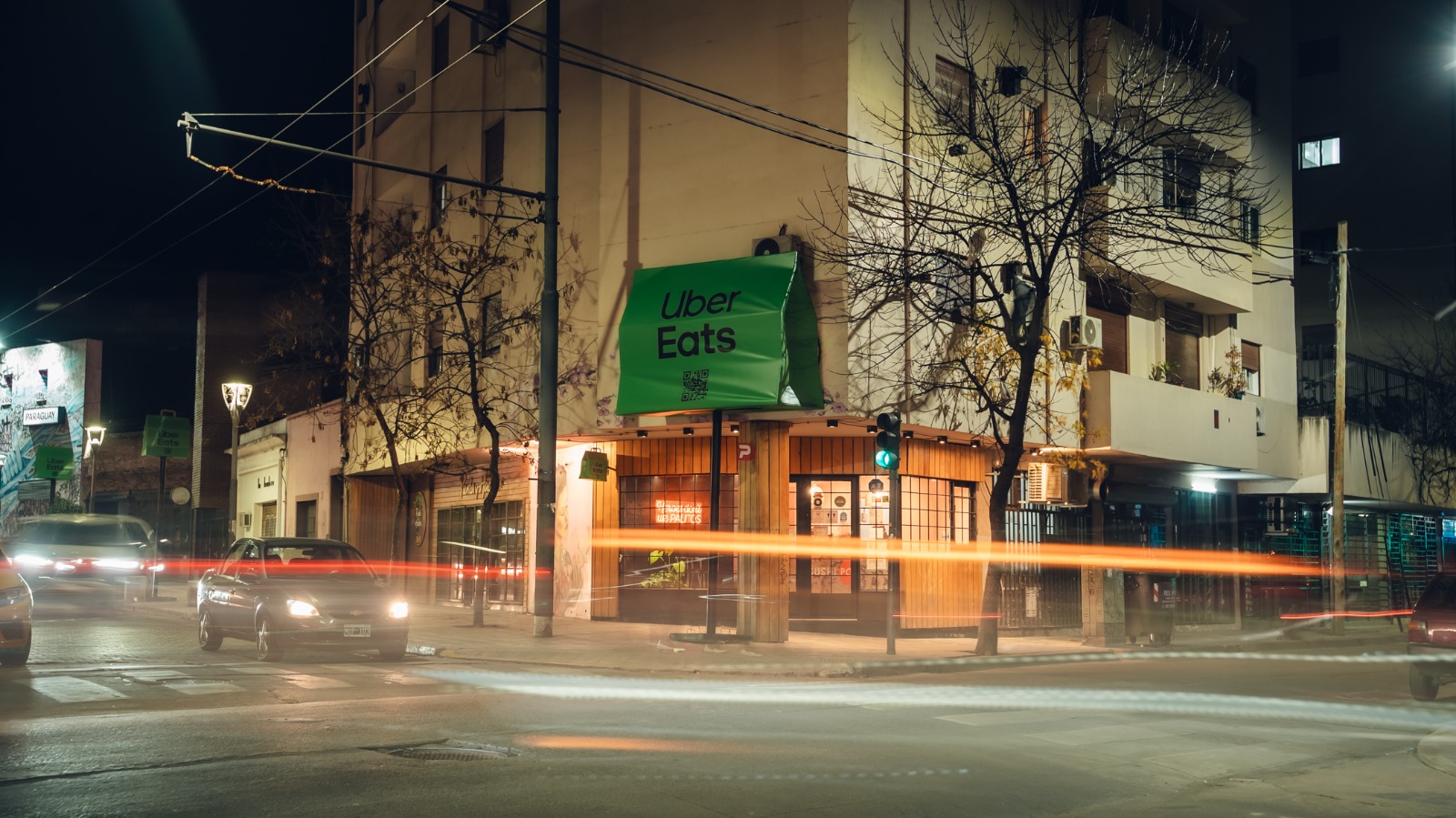 Uber Eats Córdoba restaurant facade campaign