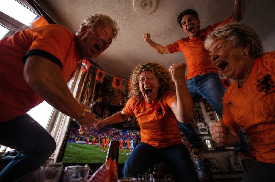 InShared Insurance Offers Cover for World Cup Goal-Induced Living Room ...